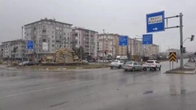 Çorum'da başlayan kar yağışı kenti beyaza bürüdü. Yiğit Tabaklı ve