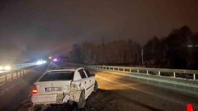 Çorum'da Koparan mevkiinde meydana gelen trafik kazalarında C.A. idaresindeki otomobilde