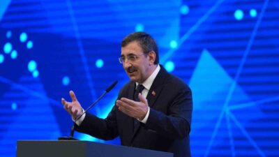 Cumhurbaşkanı Yardımcısı Cevdet Yılmaz, gençlere yapılan yatırımların zihniyetin sonucu olduğunu