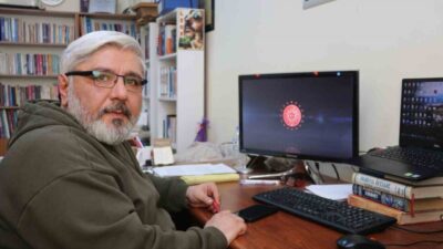 SCÜ İletişim Fakültesi Öğretim Üyesi Doç. Dr. Sefer Darıcı, yapay
