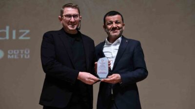 Denizli Bilim Merkezi'nde gerçekleşen Bilim Günleri, NASA astrofizikçisi Dr. Umut