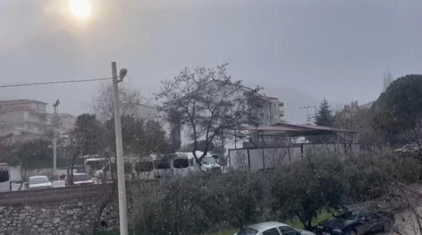Denizli'de son günlerde etkili olan aşırı soğukların ardından, meteoroloji uyarıları