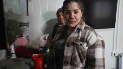 Hatay'da 6 Şubat depremlerinin ardından enkazdan kurtarılan 17 yaşındaki Yeliz