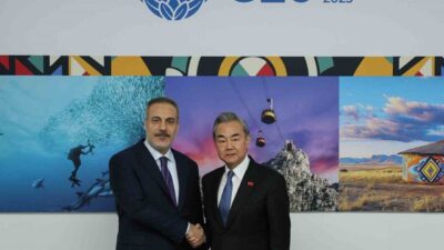Hakan Fidan, G20 Dışişleri Bakanları Toplantısı'nda Çin Dışişleri Bakanı Wang