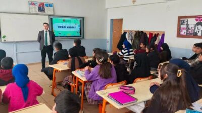 Ağrı'nın Doğubayazıt ilçesinde, öğrencilere vergi bilincini artırmak amacıyla önemli bir