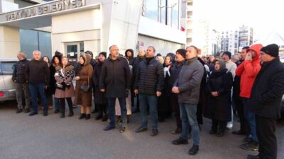 Van'da belediyelerde işten çıkarılan işçilerin hak arayışı, soğuk kış koşullarına