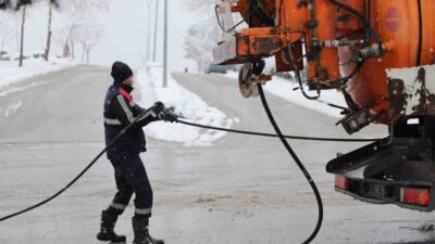 Düzce Belediyesi Su ve Kanalizasyon Müdürlüğü, yoğun kar yağışı sonrası