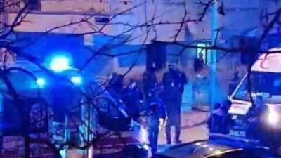 Elazığ'ın Kırklar Mahallesi'nde çıkan bıçaklı kavgada 1 kişi yaralandı. Olay
