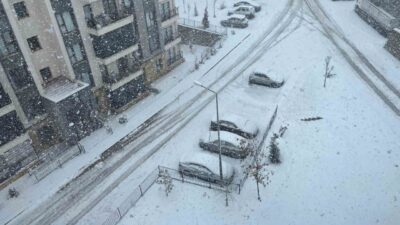 Elazığ'da süren kar yağışı, özellikle yüksek kesimlerde etkili olmakta. Güneykent