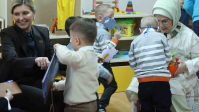 Emine Erdoğan ve Olena Zelenska, Ukraynalı savaş mağduru çocukları ziyaret