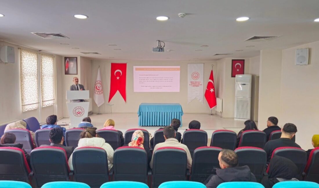 Erzincan'da gençlere Aile Yılı kapsamında Evlenecek Gençlerin Desteklenmesi Projesi ile