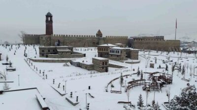 Erzurum Valiliği, 5 Şubat 2025'te kuvvetli kar yağışının beklendiğini, bu