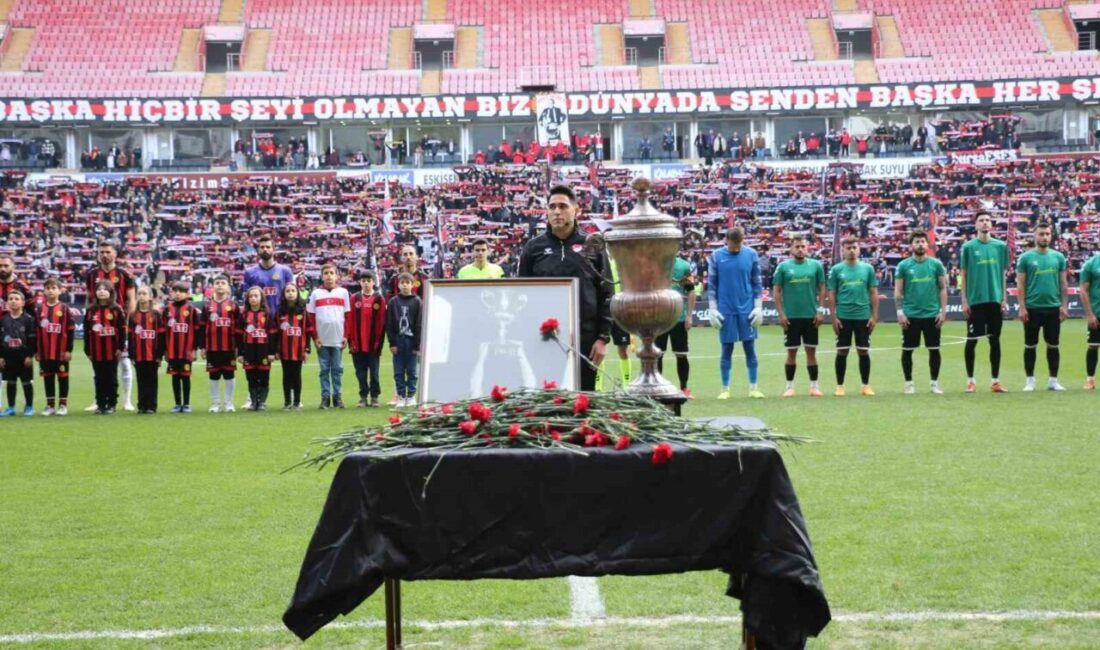 Eskişehirspor, evinde Kaş Kınıkspor'u 4-0 mağlup ederek galibiyetini ilan etti.