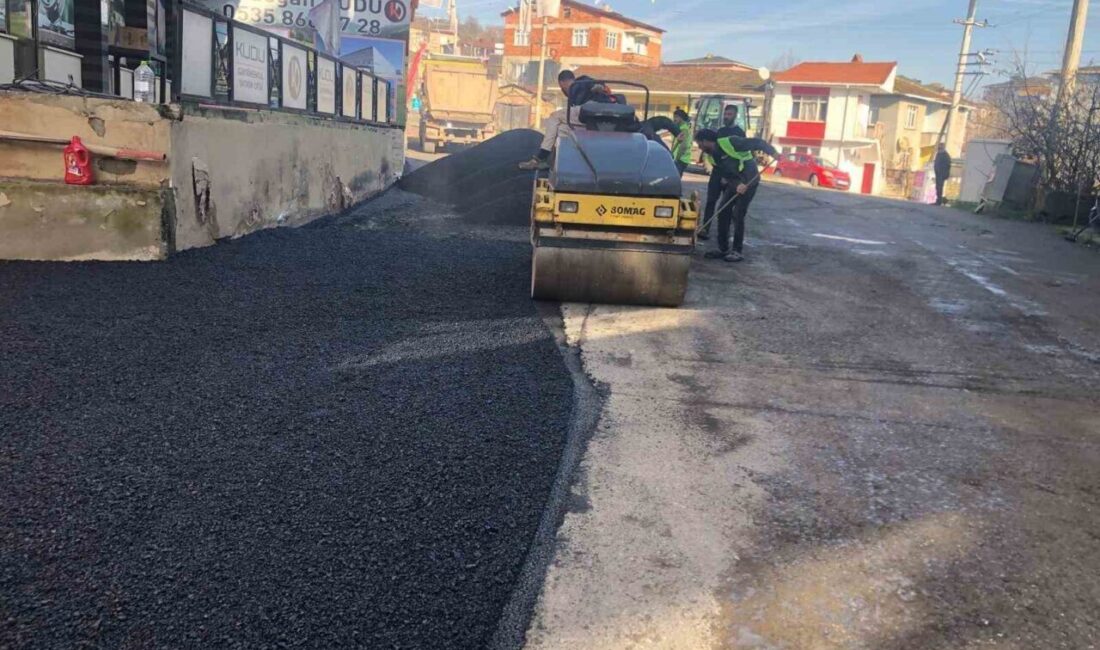 Gebze Cumaköy'de altyapı çalışmaları kapsamında yolların onarımı devam ediyor. Kocaeli