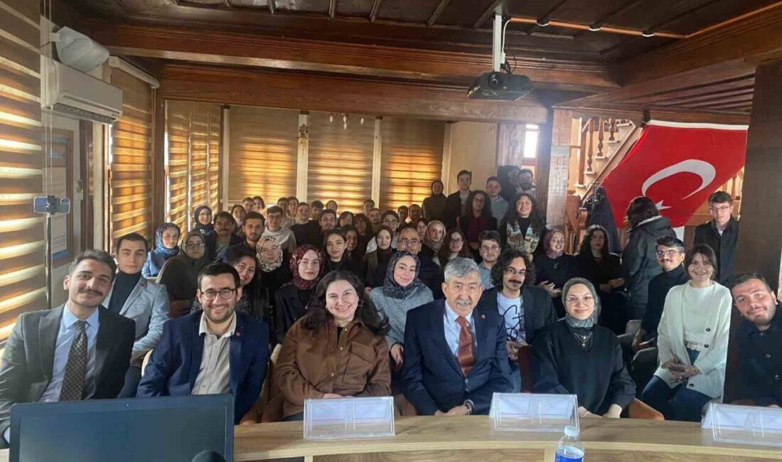 Eskişehir Türk Ocaklarının düzenlediği 'Bilgi Şöleni' etkinliği, Türk dünyasının ortak