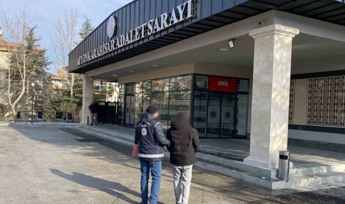 Afyonkarahisar'da yabancı uyrukluların illegal yollarla ülkeye girdiği iddiasıyla kiraladıkları evlerde