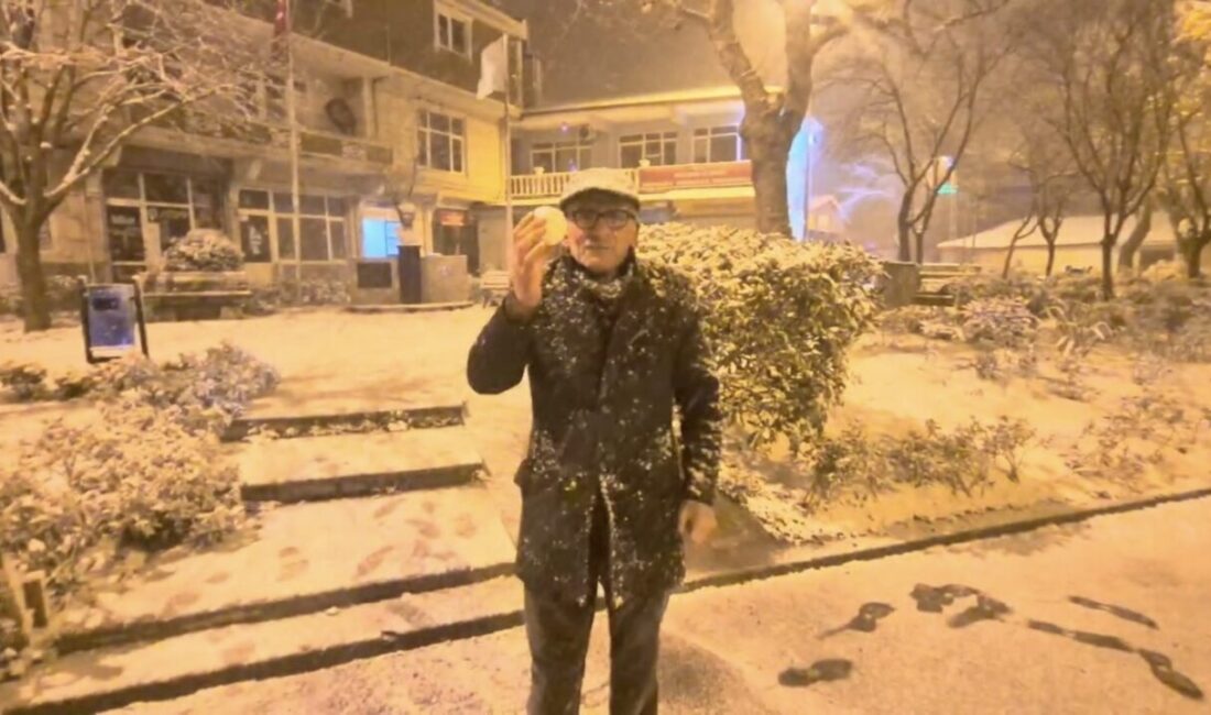 İstanbul'da kar yağışı gece saatlerinde de devam etti, özellikle Arnavutköy,