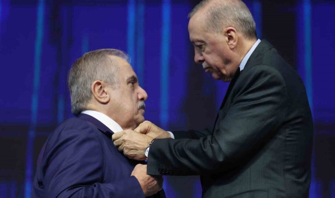 İYİ Parti'den istifa eden İstanbul Milletvekili Mehmet Salim Ensarioğlu, AK