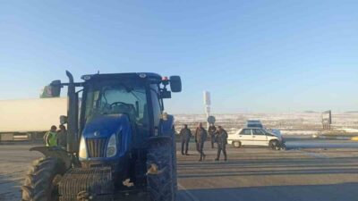 Konya Karapınar'da traktör ile otomobilin çarpışması sonucu A.C. isimli sürücü