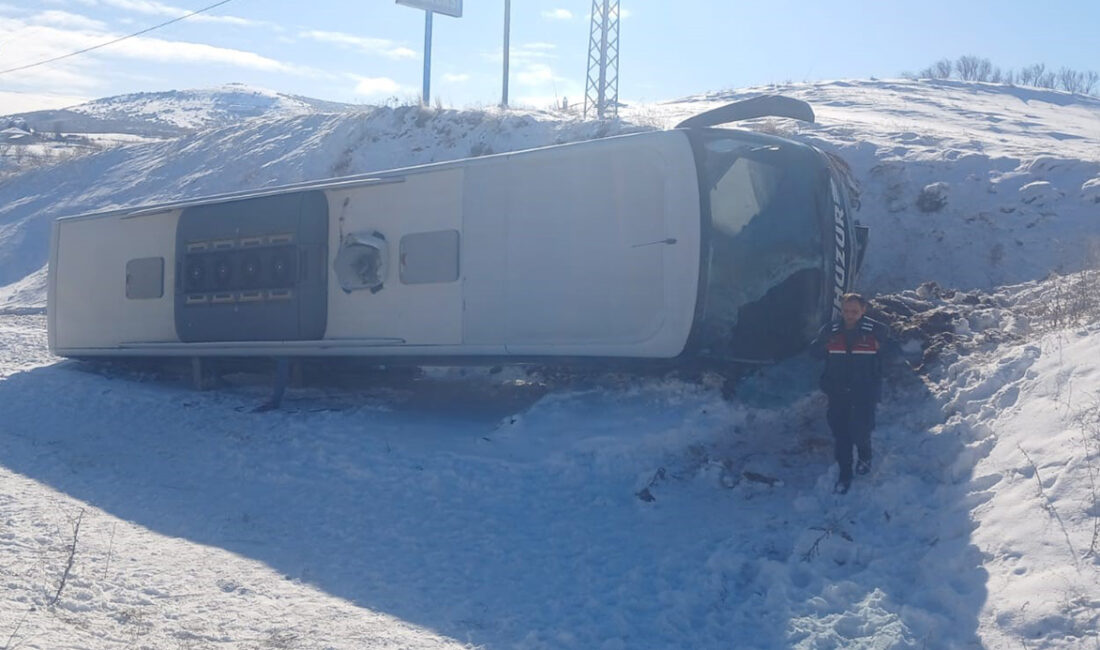 Yozgat'ın Saraykent ilçesindeki Ozan beldesinde meydana gelen otobüs kazasının görüntüleri