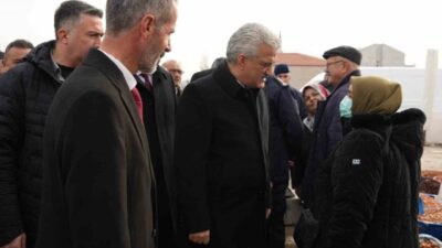 Kırıkkale Valisi Mehmet Makas, "Hasbihal Buluşmaları" çerçevesinde Çerikli beldesinde esnaf
