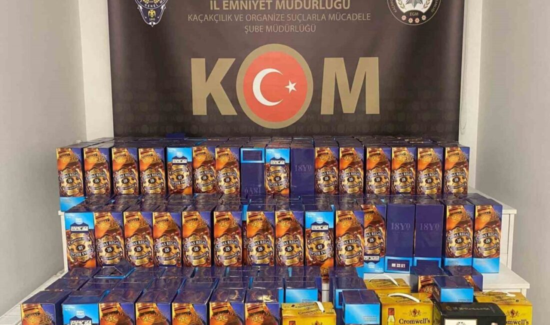 Kocaeli'de polis operasyonunda 315 şişe sahte içki bulundu. İzmit ilçesinde