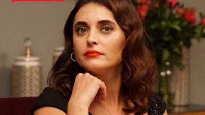 Gülseren Budayıcıoğlu'nun aynı adlı eserinden uyarlanan Kral Kaybederse dizisi, güçlü