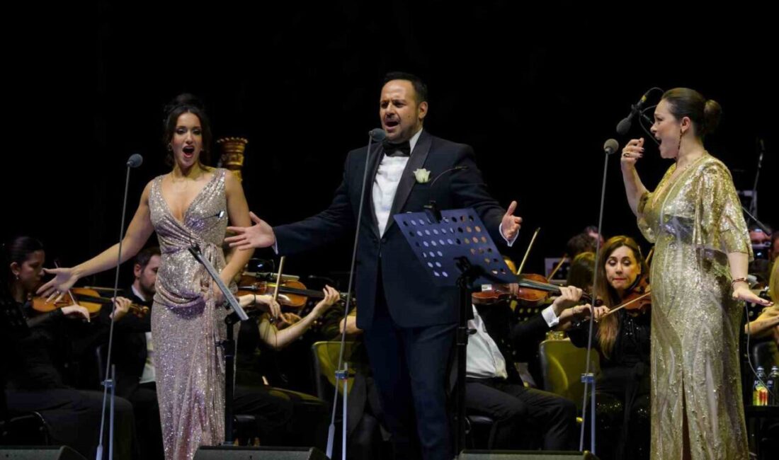 Limak Filarmoni Orkestrası, İstanbul'da düzenlediği konserde Murat Karahan, Carolina López