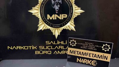 Manisa'nın Salihli ilçesinde Narkotik polisleri, H.Ç. ve Ş.K.'yi durdurdu. Yapılan