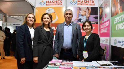 Manisa Celal Bayar Üniversitesi'nde gerçekleşen EGEKAF’25'e 16 üniversite ve 300'den