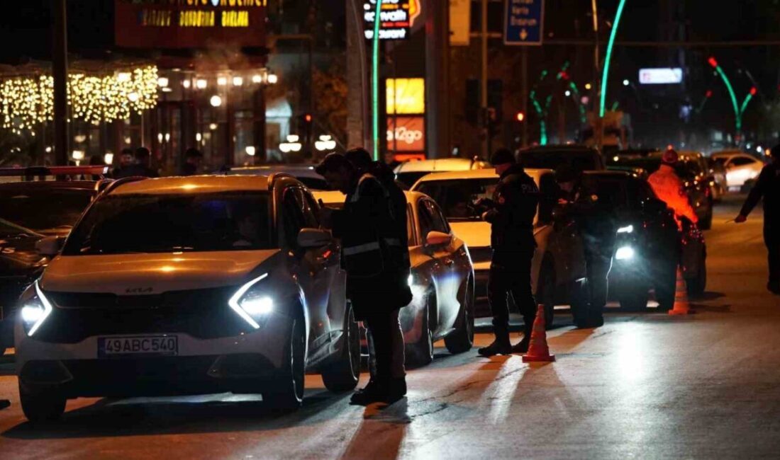 Muş'ta düzenlenen operasyonda, hakkında kesinleşmiş hapis cezası bulunan 4 kişi