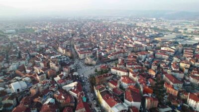 Bursa'nın İnegöl ilçesinin 2024 yılı nüfusu, bir önceki yıla göre