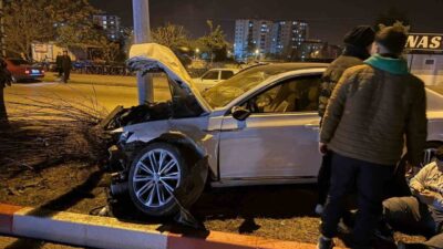 Osmaniye’nin Kadirli ilçesinde Atilla Ü. yönetimindeki otomobil, direksiyonun kaybedilmesi sonucu