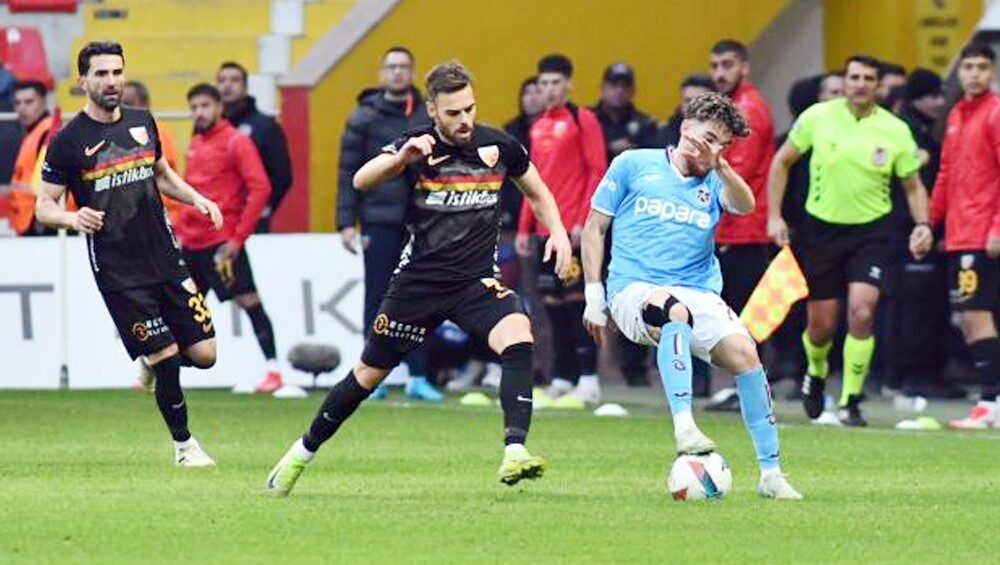Kayserispor, PFDK tarafından Trabzonspor maçında talimatlara aykırı hareketleri nedeniyle toplam