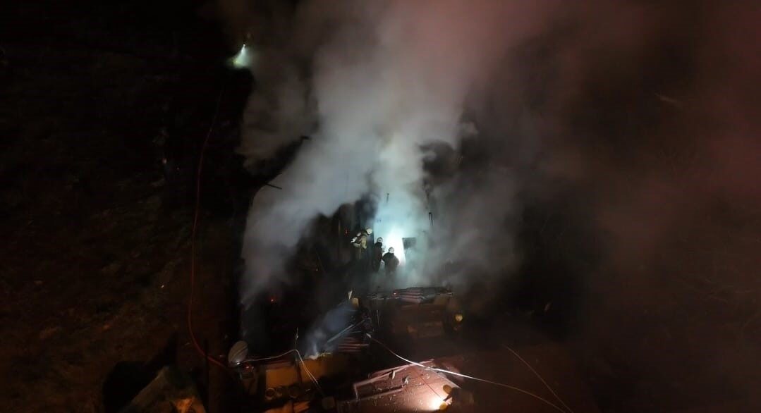 Sarıyer Kocataş Mahallesi'nde bir evin kazan dairesinde çıkan yangın hızla