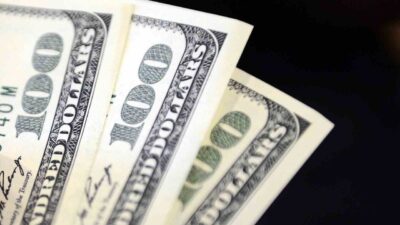 Dolar, İstanbul Kapalıçarşı'da 35,9200 liradan işlem görürken, euro ise 36,8100