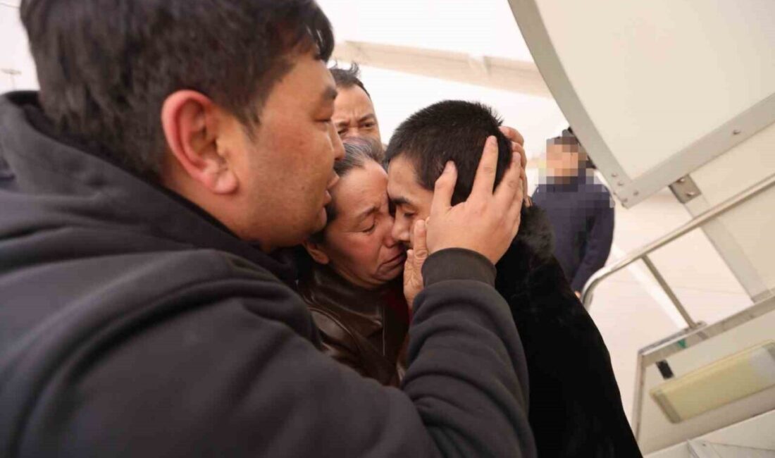 Tayland'da tutulan 40 Uygur Türkü, gizli bir operasyonla Çin'e iade