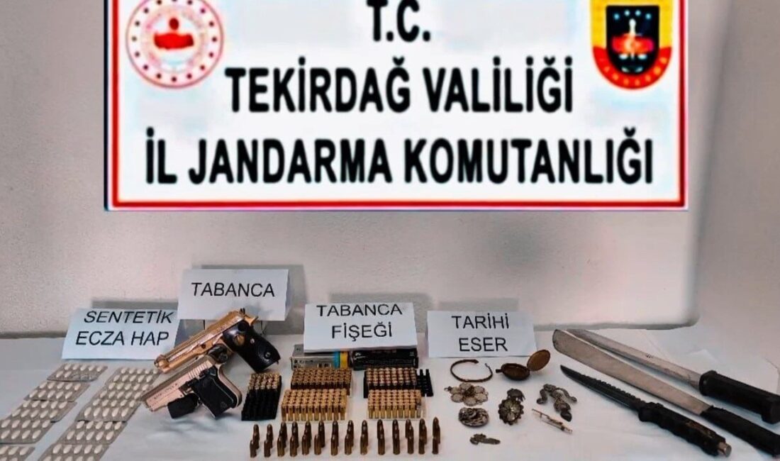 Tekirdağ'da jandarma tarafından yapılan uyuşturucu operasyonunda 8 kişi gözaltına alındı.