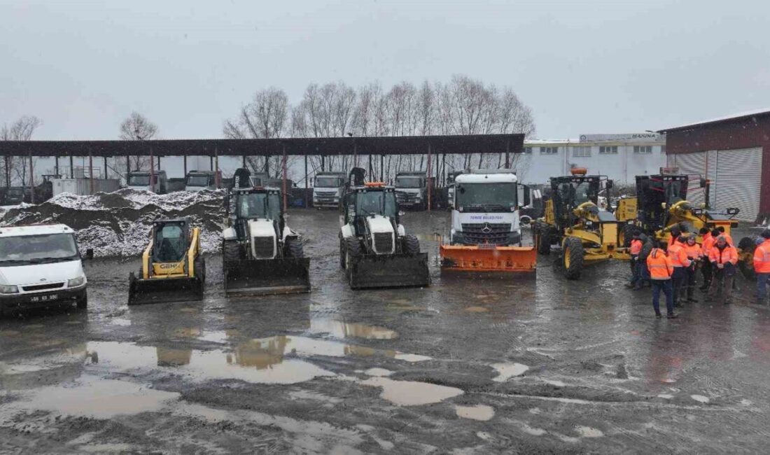 Terme Belediye Başkanı Şenol Kul, vatandaşları kar yağışına karşı uyardı