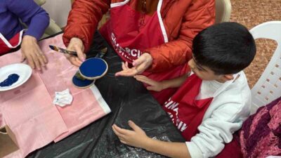 Yalova'da, Engelli ve Yaşlı Hizmetleri Genel Müdürlüğü'nün yürüttüğü "Torunum Olur