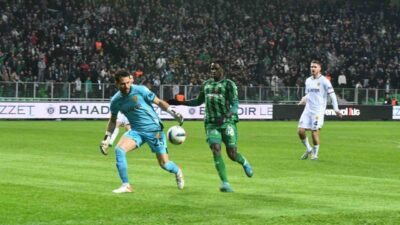 Sakaryaspor ile MKE Ankaragücü arasında oynanan Trendyol 1. Lig maçı