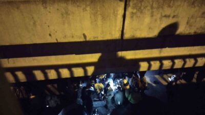 Ümraniye'de meydana gelen trafik kazasında Eren K. yönetimindeki otomobil viyadükten