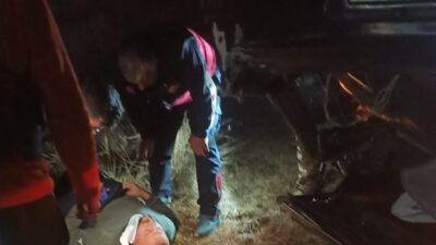 Van'ın Gevaş ilçesinde meydana gelen trafik kazasında, ismi henüz öğrenilemeyen