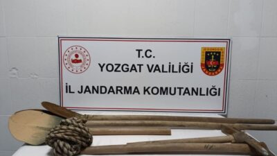 Yerköy İlçe Jandarma Komutanlığı, kaçak kazı yapan altı kişiyi yakaladı.