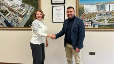 Yozgat Şehir Hastanesi Dahiliye Hekimlerinden Uz. Dr. Hilal Tuncer Yılmaz,