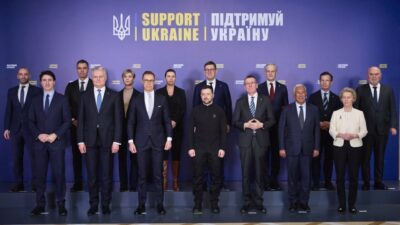 Ukrayna Devlet Başkanı Vladimir Zelenskiy, "Ukrayna’ya Destek" zirvesinde, savaşın bu