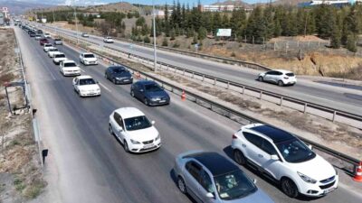 Kırıkkale'de Ramazan Bayramı'nda yaşanan trafik yoğunluğu, Vali Mehmet Makas'ın denetimlerle