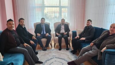 Yerköy Müftülüğü, umre ibadetini tamamlayarak yurda dönen Saffet Gökçe ve