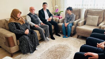 Çiçekdağı Kaymakamı Murat Görmüş, Ramazan Bayramı dolayısıyla şehit ailelerini ziyaret