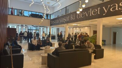 Çiçekdağı Belediyesi’nde Bayramlaşma Programı Düzenlendi
